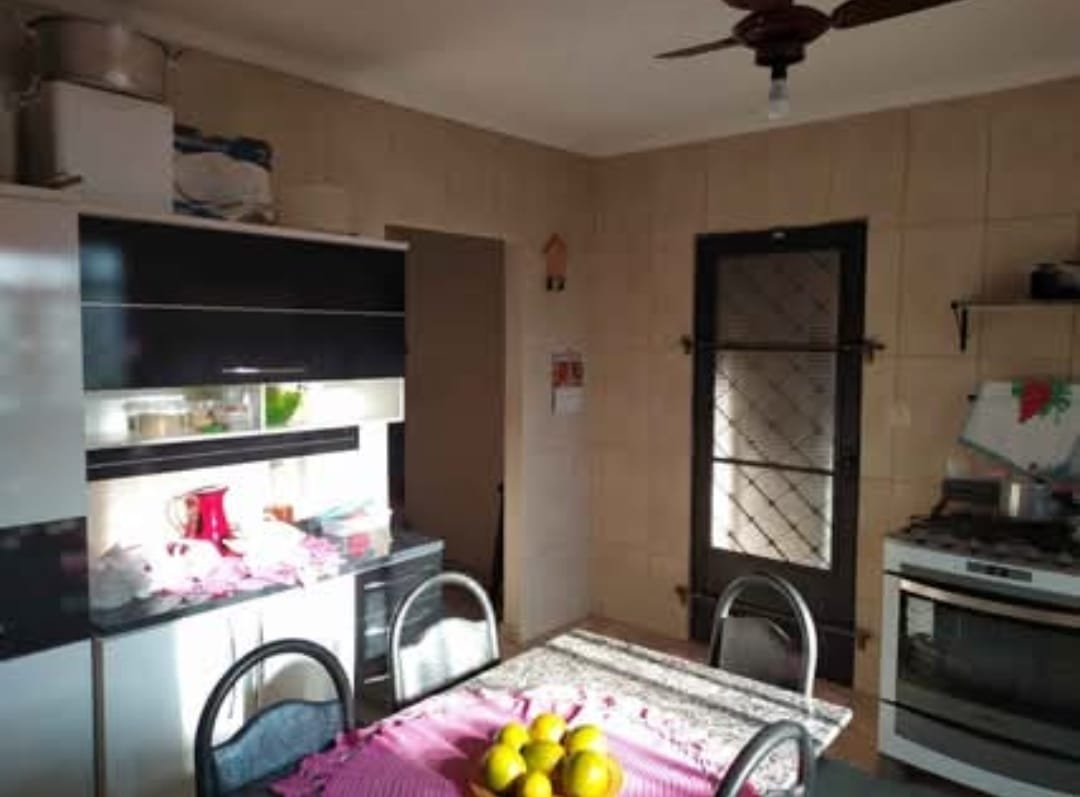 Casa á Venda em Catanduva Casa á Venda em Catanduva